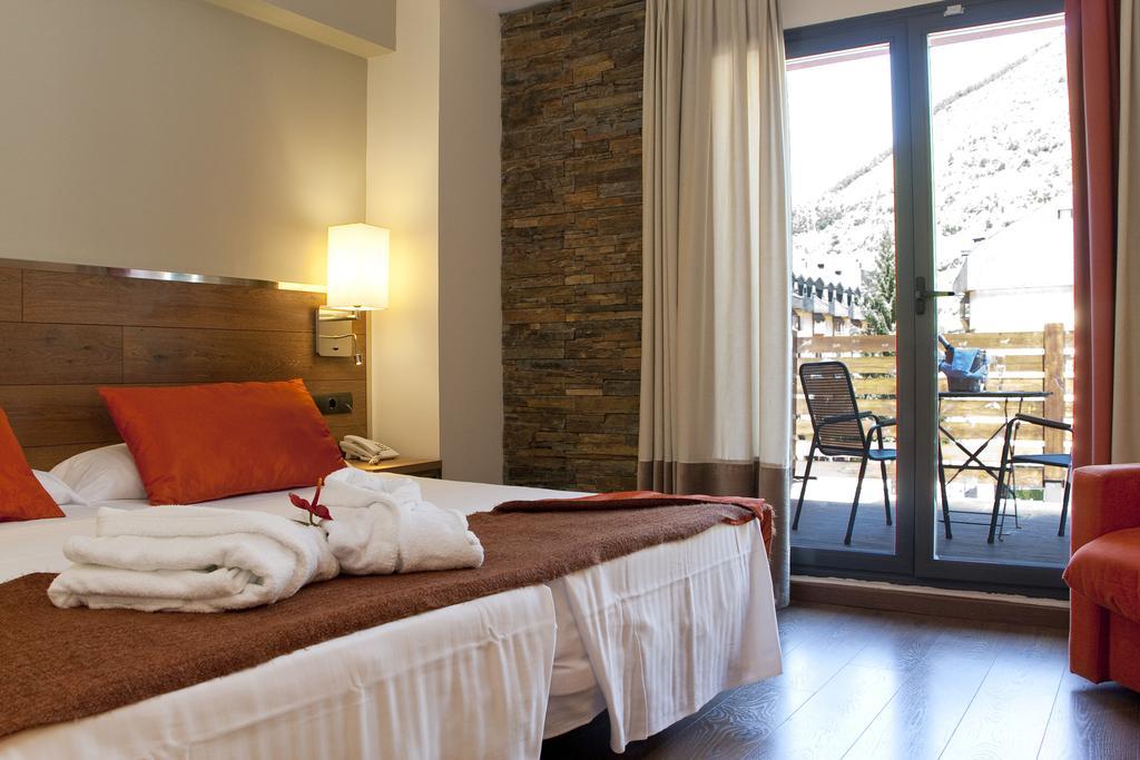 Nubahotel Vielha Room photo