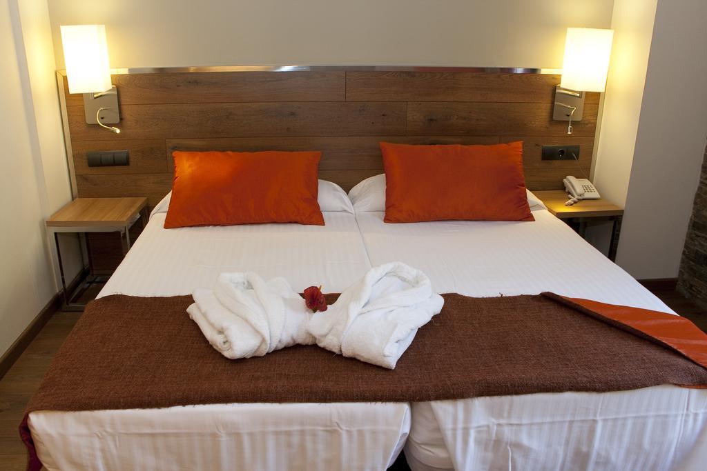Nubahotel Vielha Room photo
