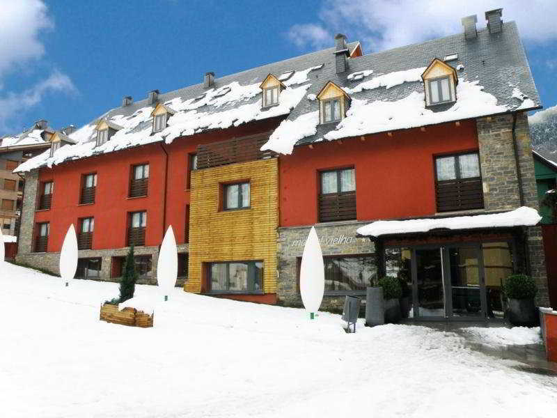 Nubahotel Vielha Exterior photo